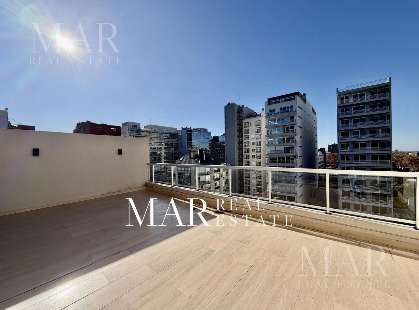 Departamento venta monoambiente divisible con patio 2