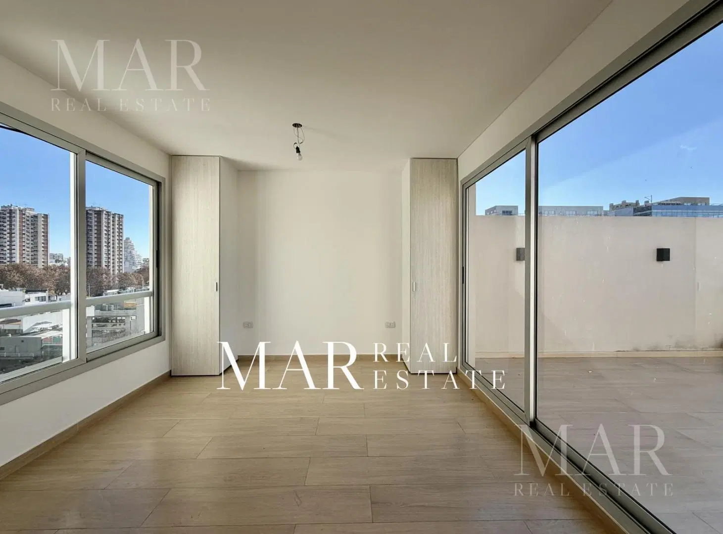 Departamento venta monoambiente divisible con patio 3