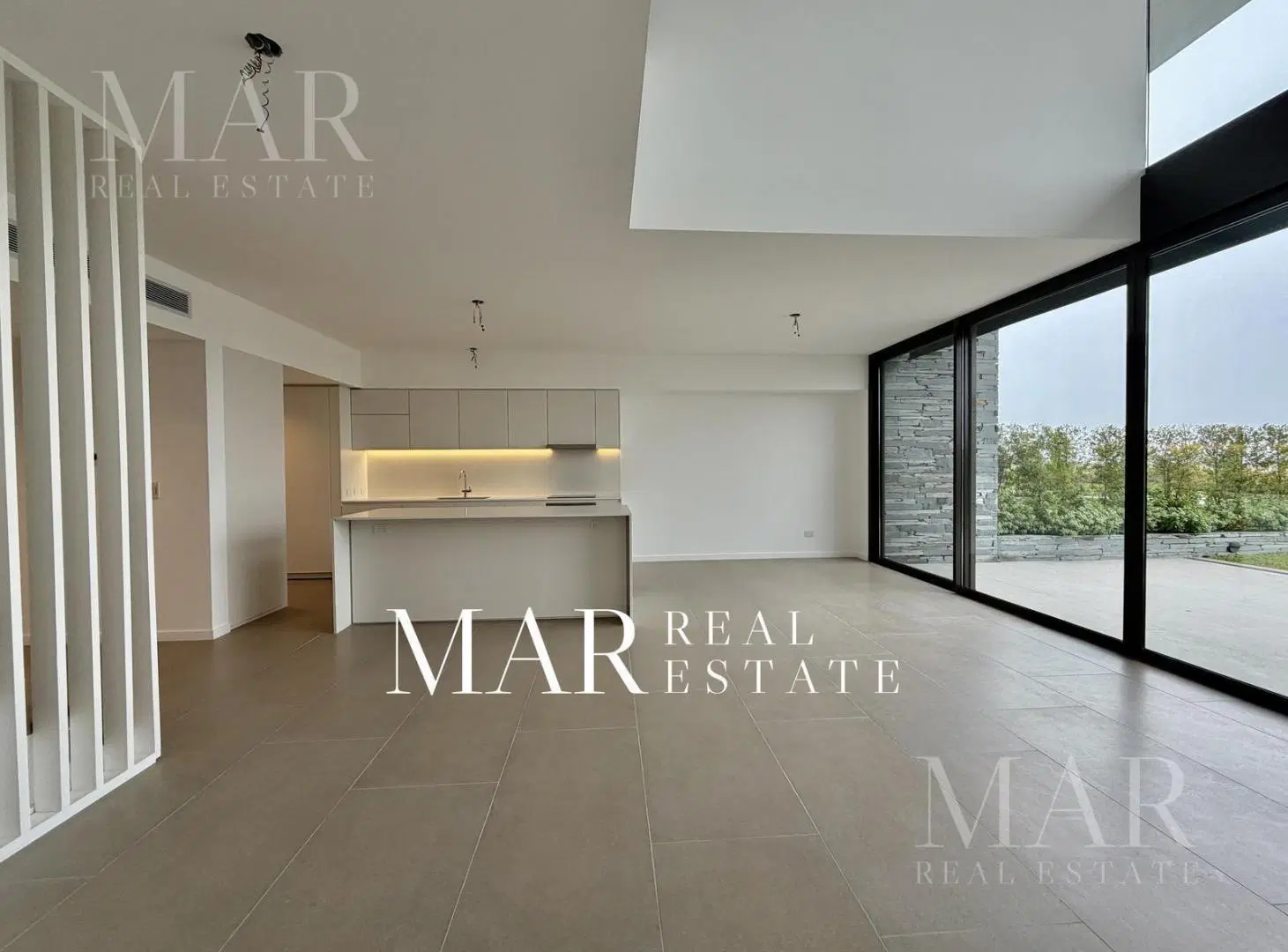 Departamento en Venta 3 suites, 2 coch, baulera, piscina y jardín privado, Oceana Nordelta 2