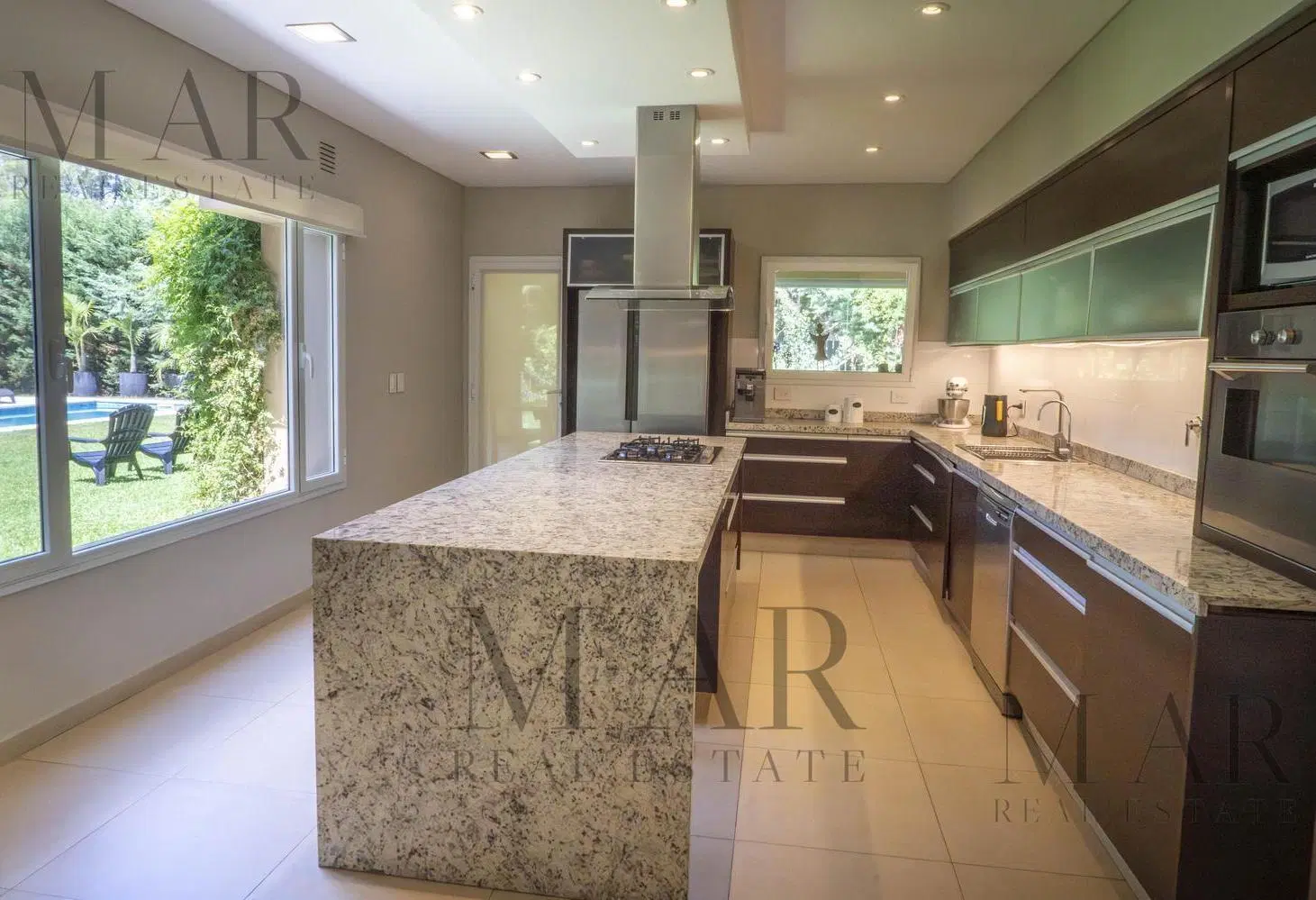 Casa en Venta Y Alquiler, 4 dormitorios   escritorio   dep. Barrio Altamira, Tigre 8