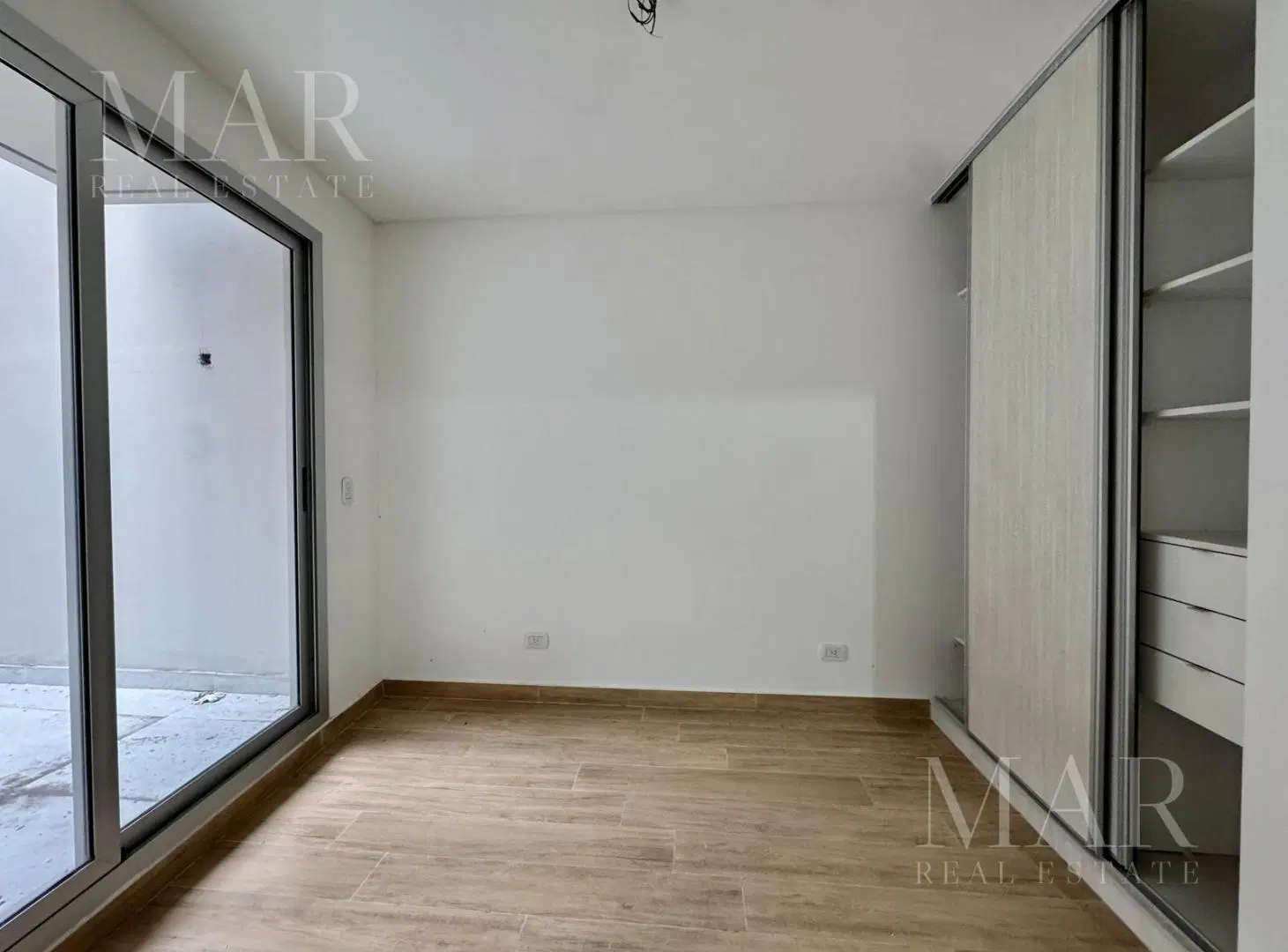 Departamento 2 ambientes con patio a estrenar 2
