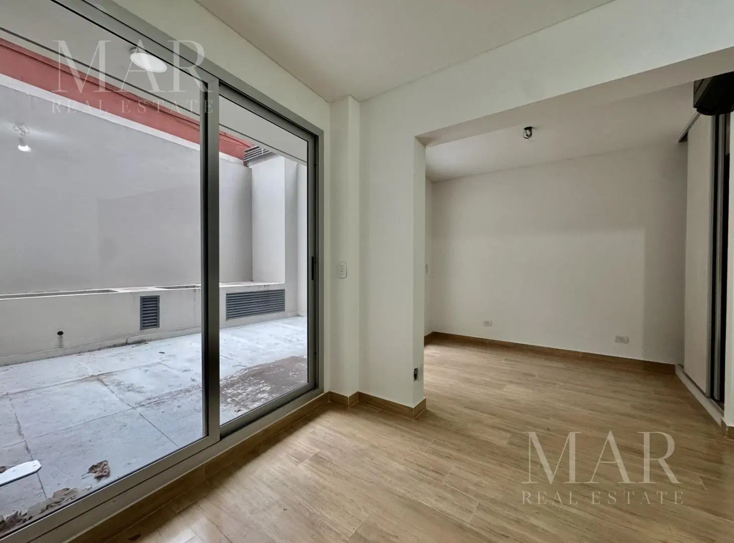 Departamento 2 ambientes con patio a estrenar 5