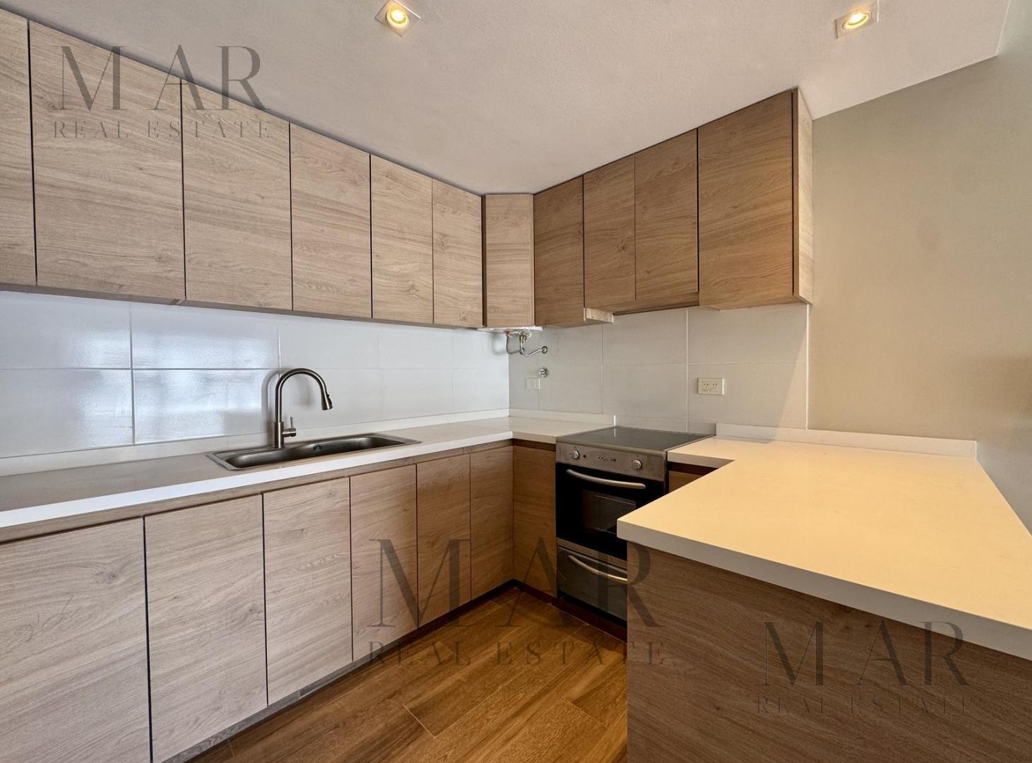 Foto de Departamento 3 ambientes estrenar con terraza y parrilla individual. Coghlan, imagen 3
