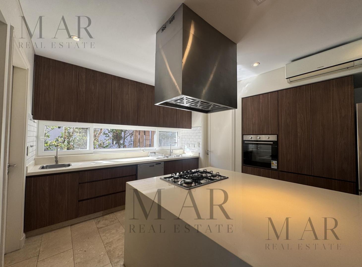 Foto de Casa en Venta y Alquiler en El Yacht, Nordelta con salida al río, imagen 2