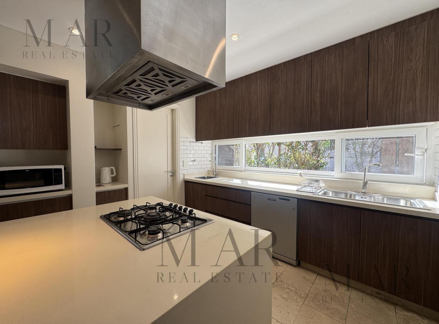 Foto de Casa en Venta y Alquiler en El Yacht, Nordelta con salida al río, imagen 3