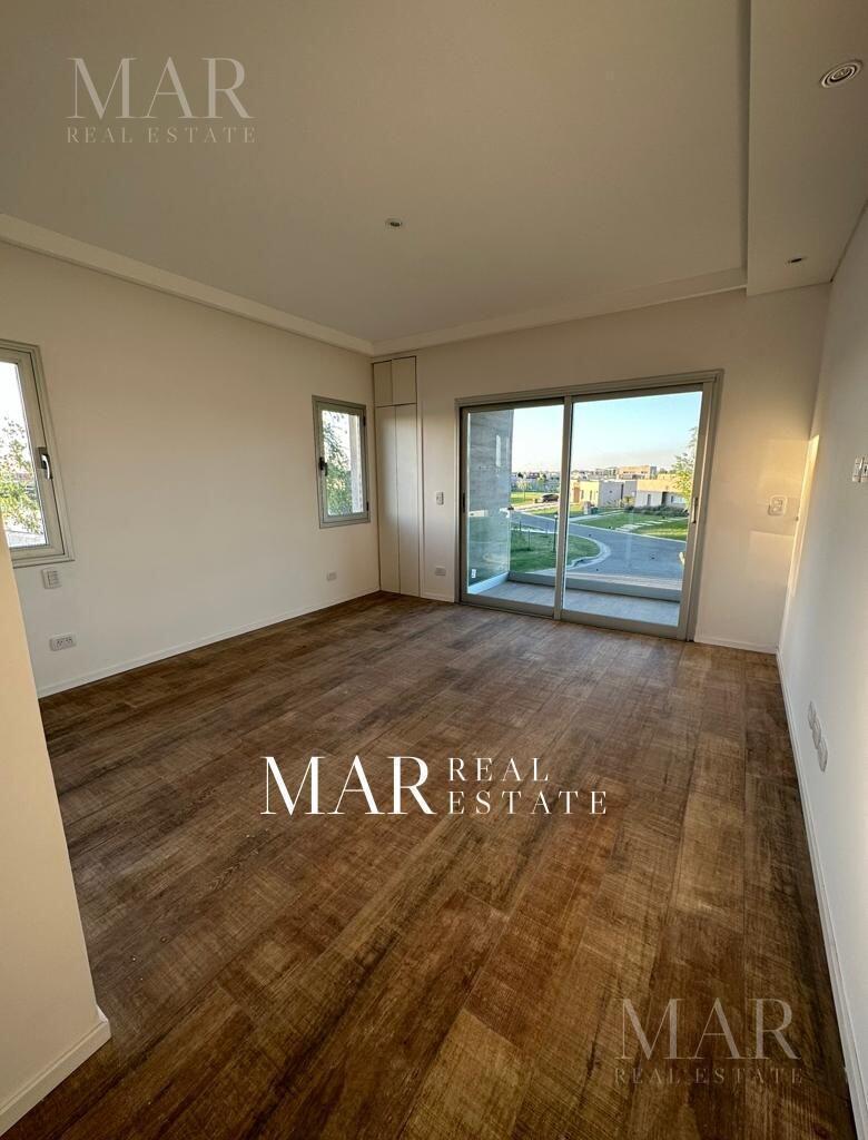 Foto de Casa en Alquiler semi-amoblada, 4 dormitorios, en San Sebastian, imagen 2
