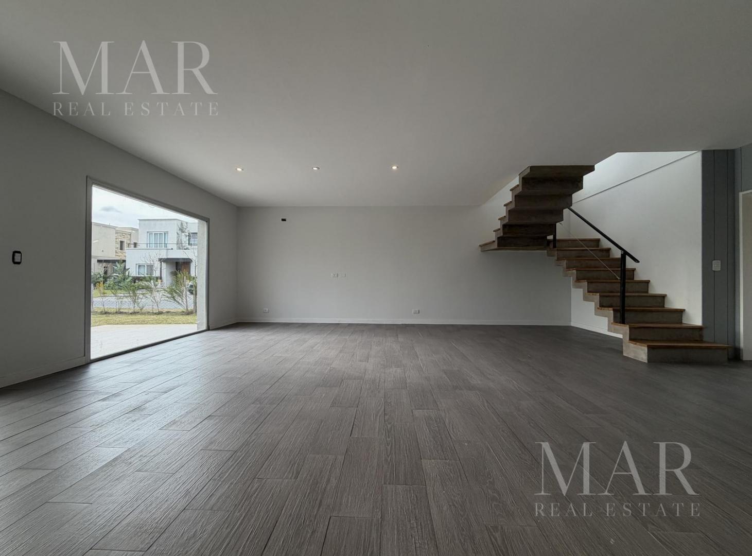 Foto de Casa en Venta 5 suites mas dependencia en Los Carpinchos, Nordelta, imagen 4