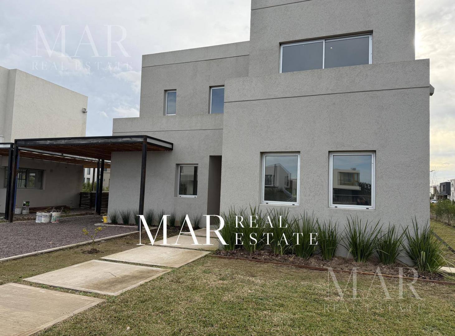 Foto de Casa en Venta 5 suites mas dependencia en Los Carpinchos, Nordelta, imagen 1