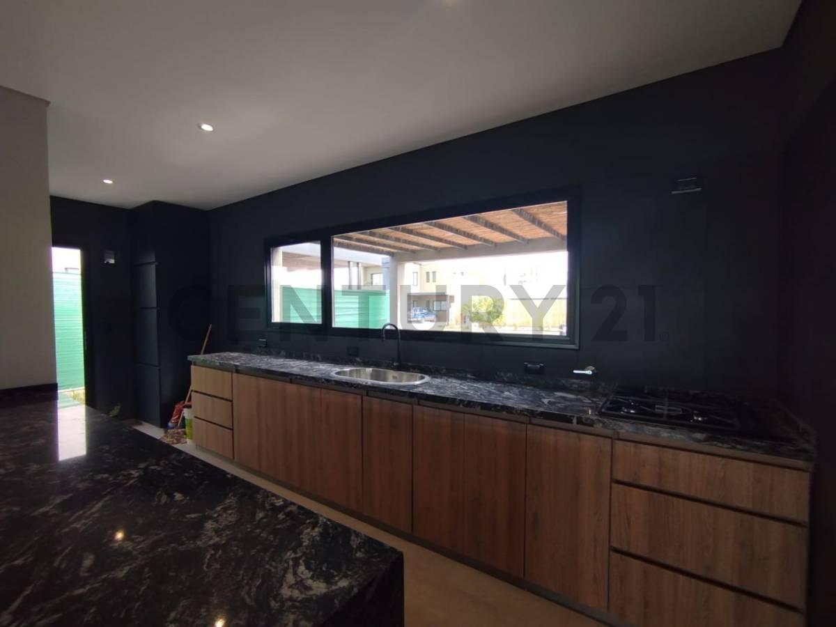Venta de Casa Ubicada en Barrio Privado Gran Boedo - Id: 2