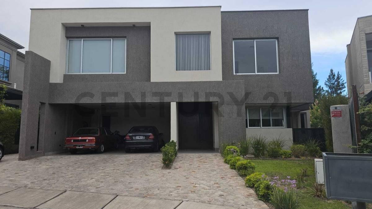 Casa de Categoría - Barrio Palmares Valley - Id: 4