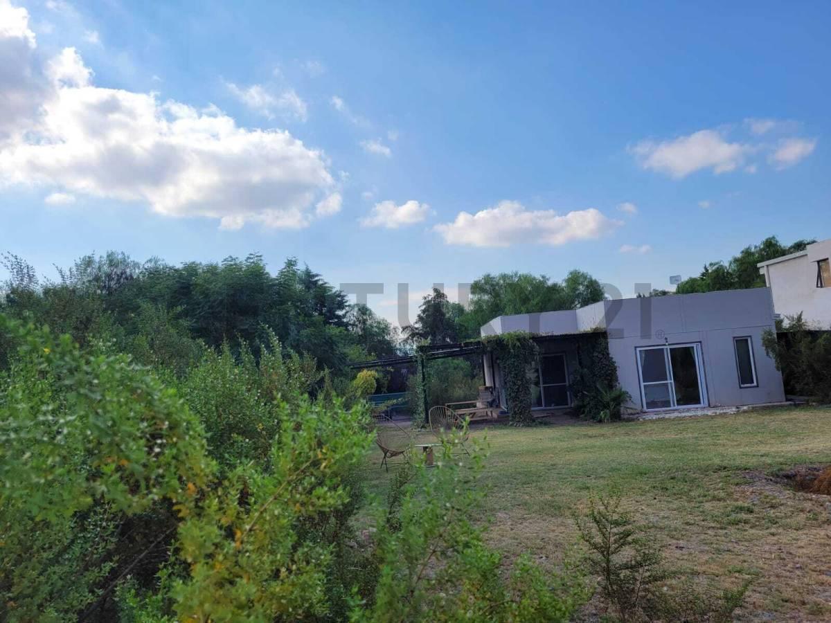 Vendo Propiedad Ubicada en Perdriel 4