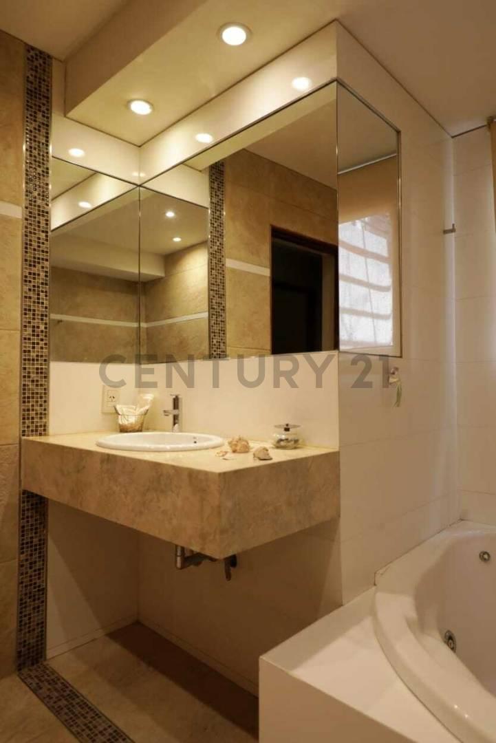 Excelente Casa Esquina en Chacras de Coria - Lujan de Cuyo - Mendoza 3