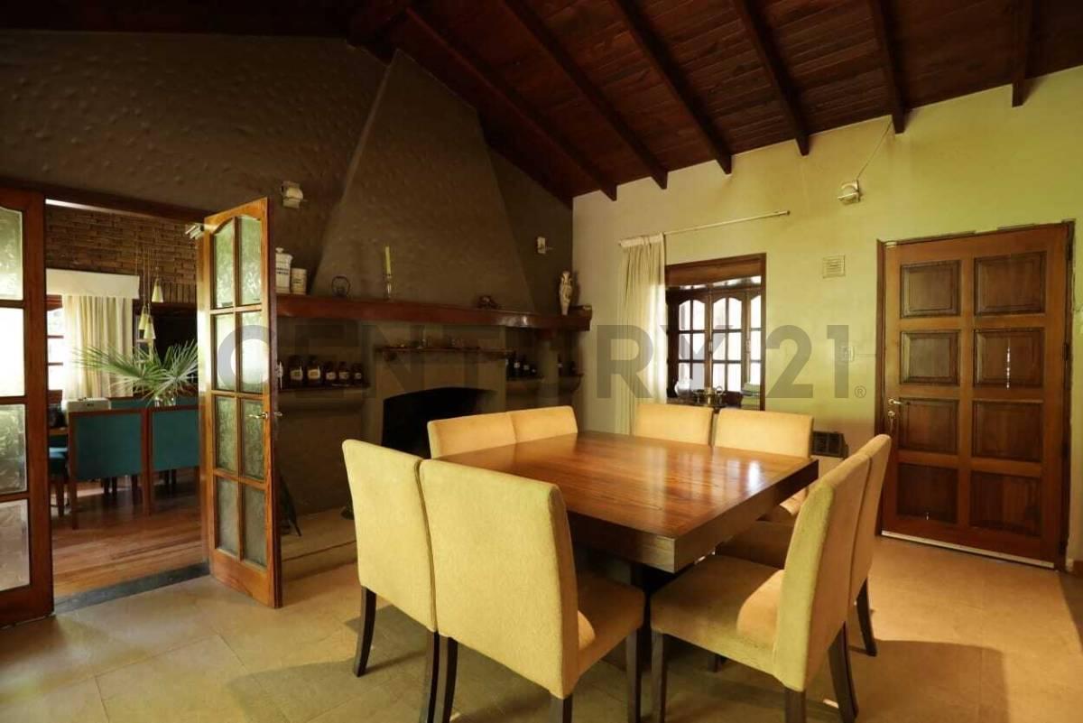 Excelente Casa Esquina en Chacras de Coria - Lujan de Cuyo - Mendoza 2