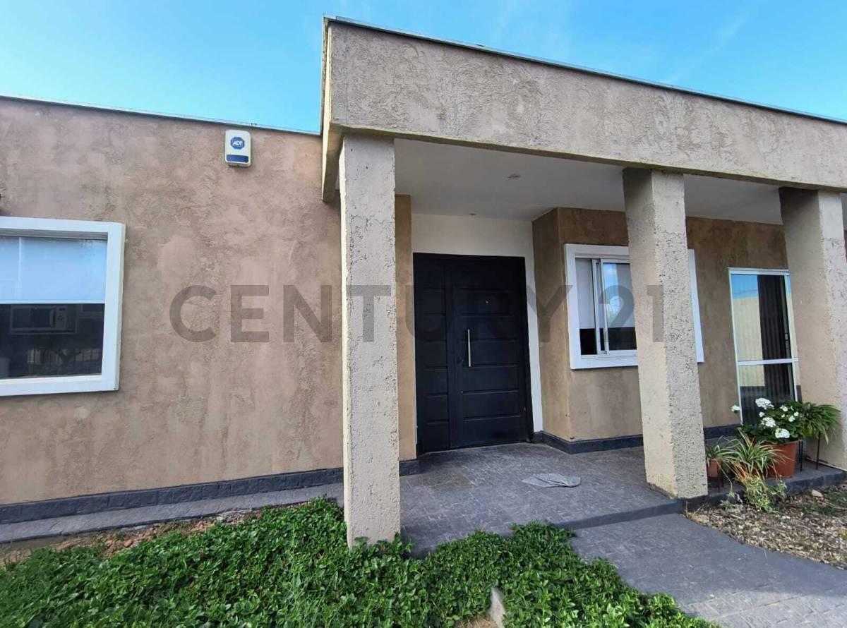 Century21 Vende Casa en Barrio Privado - La Angostura - El Challao - Mendoza 2