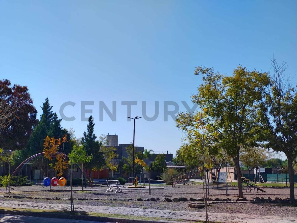 Lote en Venta Barrio La Bastilla 3