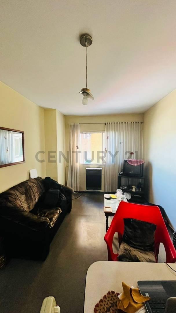 Foto de VENTA DE DEPARTAMENTO DE 3 DORMITORIOS EN 2DO PISO, EN CIUDAD DE, imagen 5