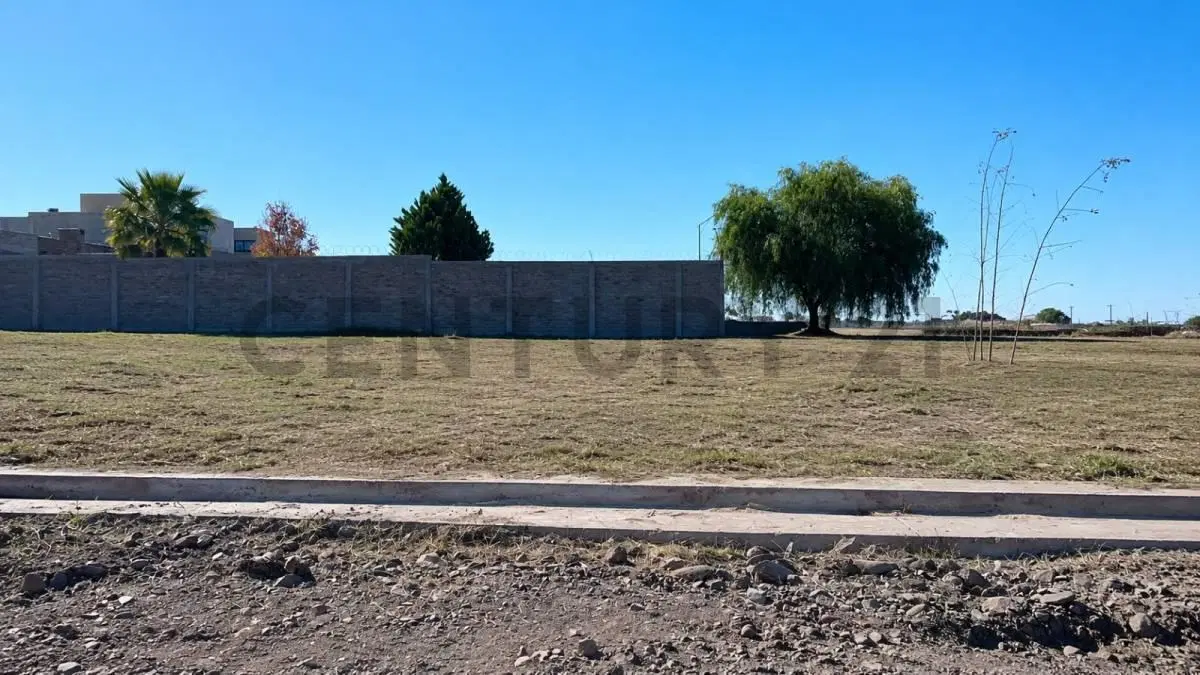VENTA DE TERRENO CON CESION EN 22° SECIÓN, CIUDAD DE MENDOZA. ID: 352389 2