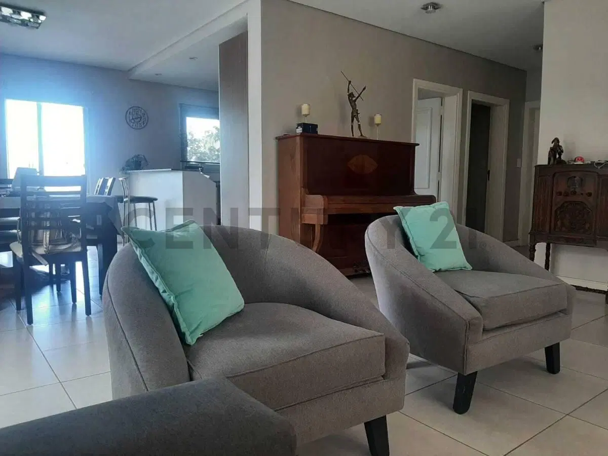 VENTA DE CASA EN BARRIO LA BASTILLAS, LAS HERAS, MENDOZA. ID: 360018 3