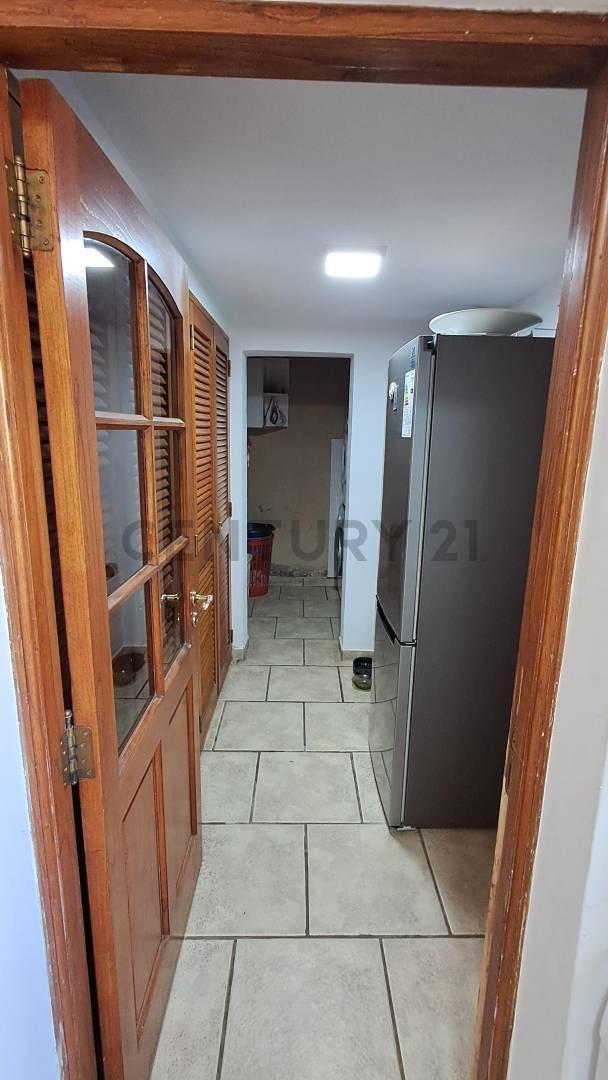 Foto de CASA DE CATEGORIA EN VENTA - VILLA NUEVA, GUAYMALLÉN, imagen 1