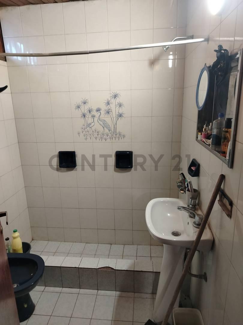 Foto de VENTA DE CASA Y DEPTO CON ENTRADA INDEPENDIENTE, imagen 3
