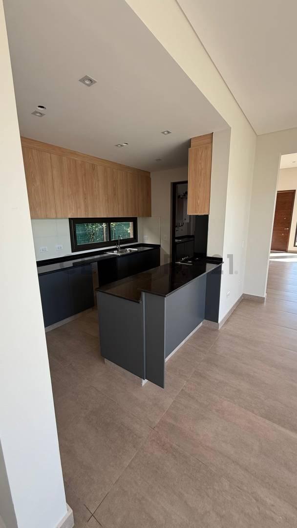 Foto de CASA DE CATEGORÍA EN VENTA en B° Gran Boedo - Luján de Cuyo - ID275709, imagen 3