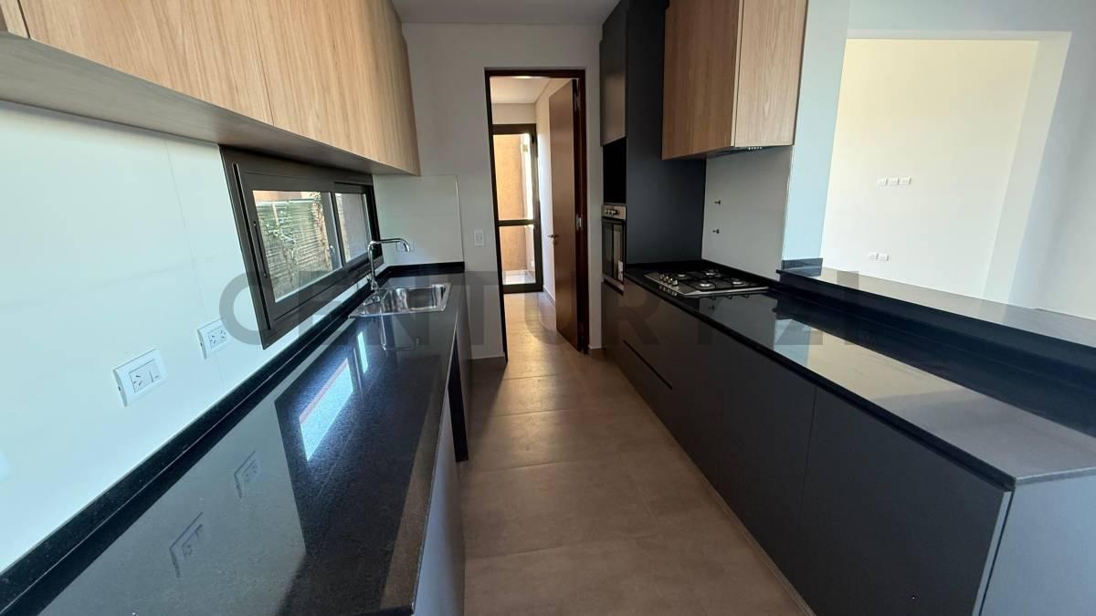 Foto de CASA DE CATEGORÍA EN VENTA en B° Gran Boedo - Luján de Cuyo - ID275709, imagen 5