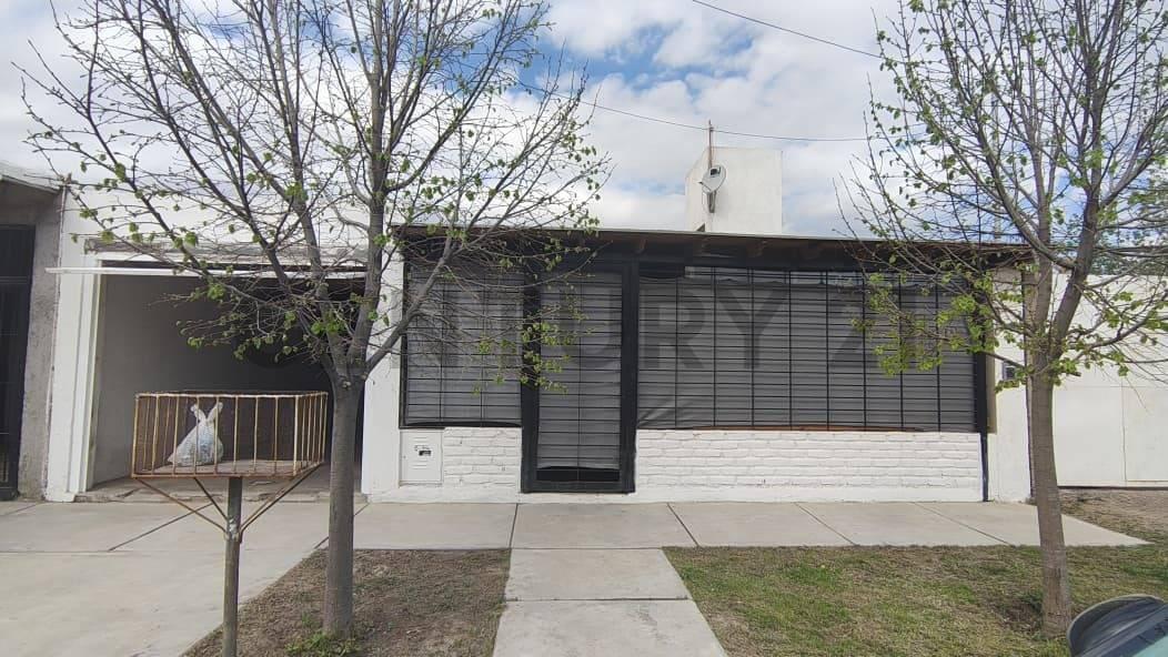 Foto de CASA EN VENTA EN B° SANTA ROSA, LAS HERAS, MENDOZA., imagen 1
