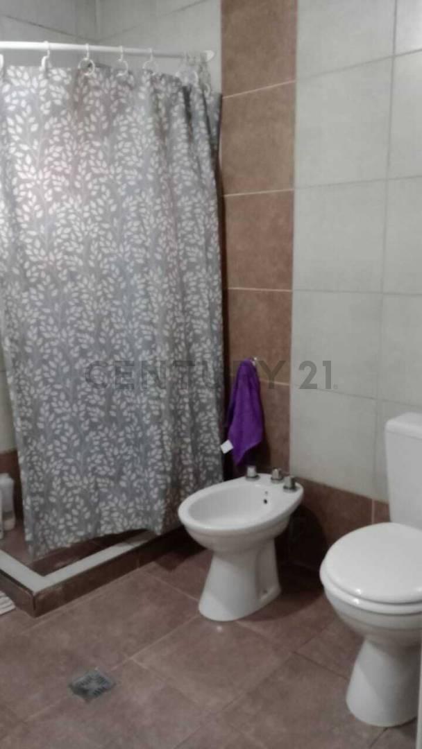Foto de VENTA DE CASA EN BARRIO EL TRIÁNGULO, LA FAVORITA, CIUDAD DE MENDOZA, imagen 5