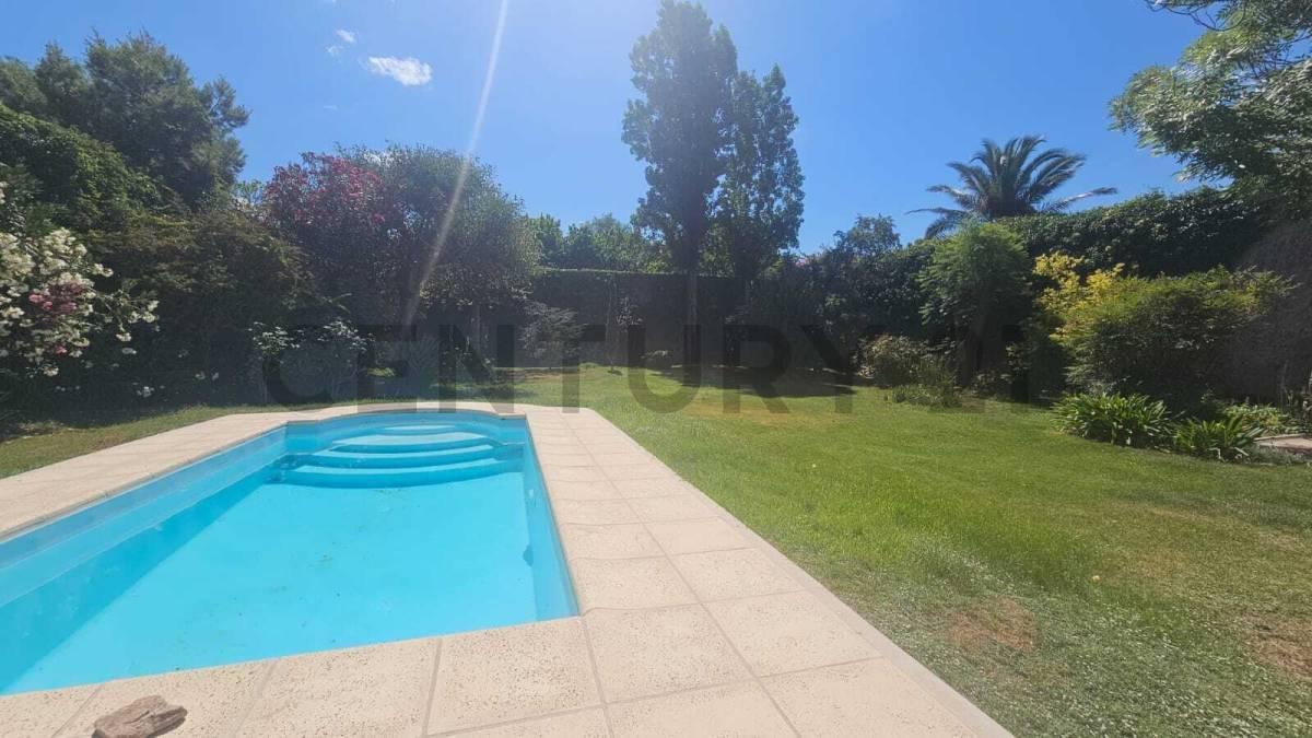 Foto de CASA EN VENTA - APTA CREDITO- GODOY CRUZ - MENDOZA, imagen 2