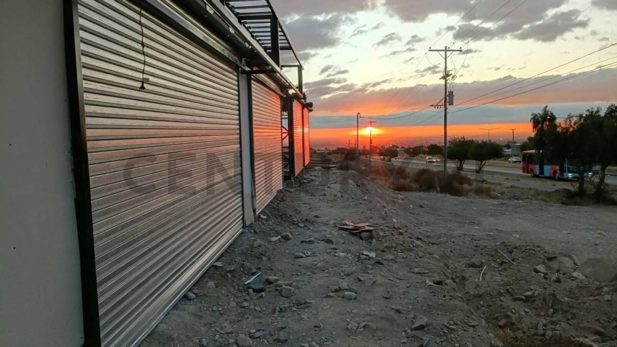 Foto de 5 LOCALES COMERCIALES EN VENTA - EL CHALLAO, MENDOZA, imagen 2