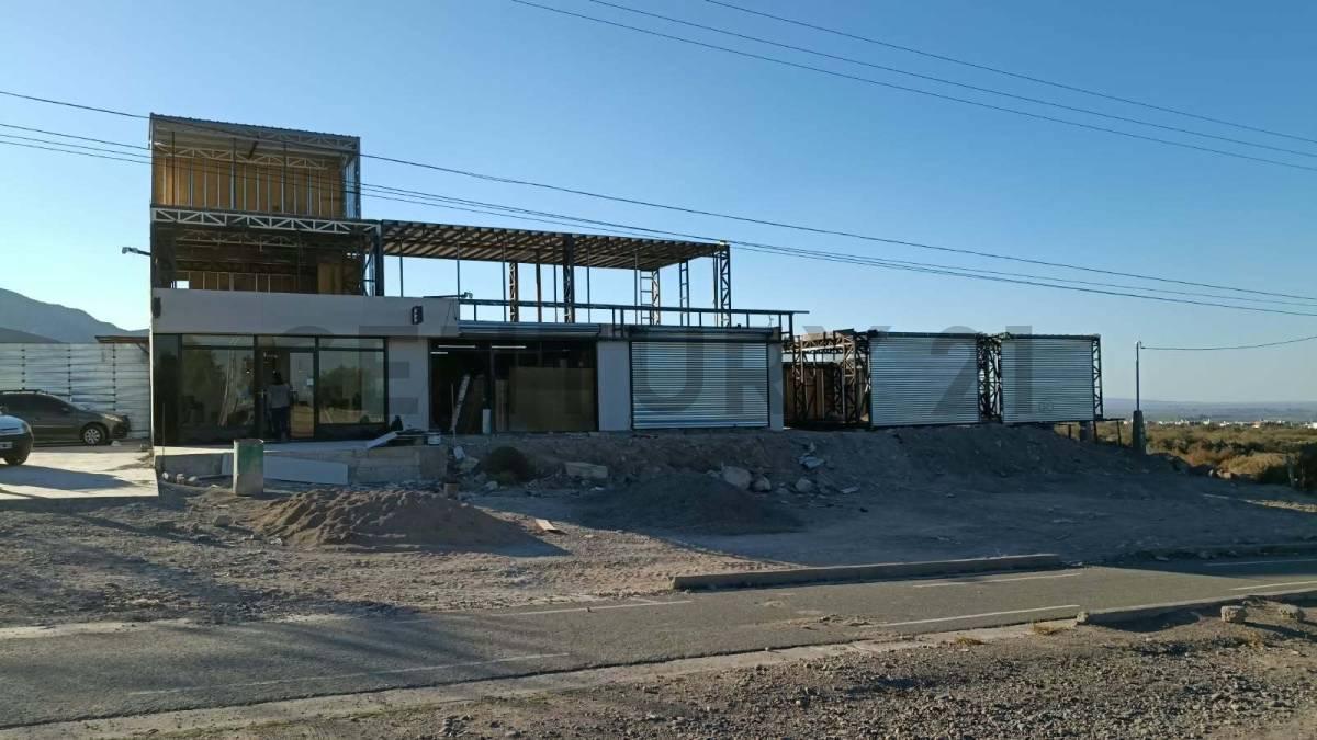 Foto de 5 LOCALES COMERCIALES EN VENTA, EN POZO - EL CHALLAO, MENDOZA., imagen 1