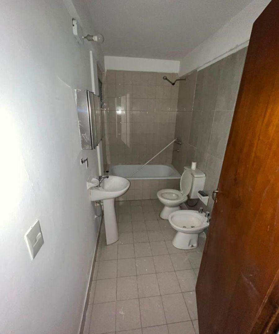 Foto de DEPARTAMENTO ECONOMICO EN ALQUILER EN SANTA GENOVEVA., imagen 4