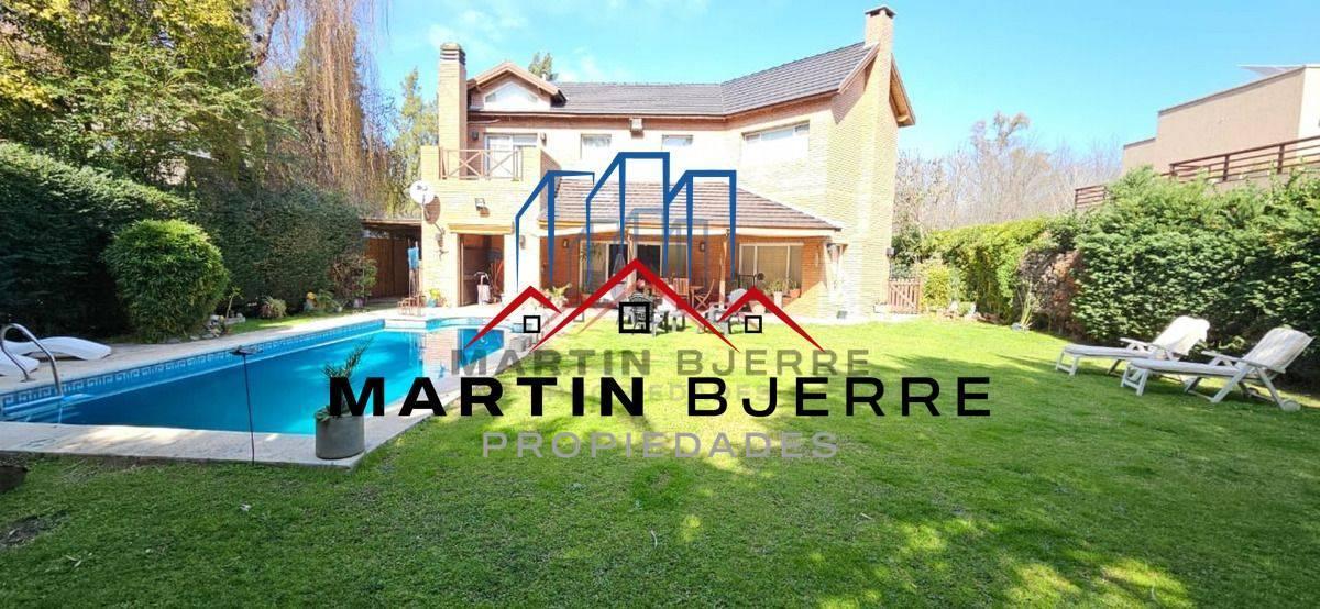 Foto de Venta Casa 5 ambientes en Barrio Privado La Deseada, Ezeiza, imagen 3