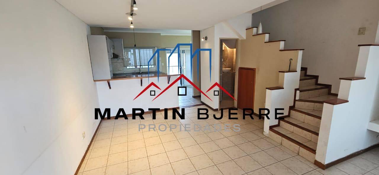 Foto de Venta Casa 4 ambientes en Ciudad Evita, La Matanza, imagen 2