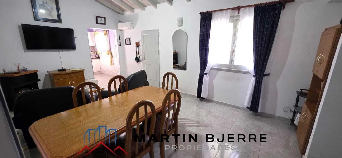 Venta de Casa 5 Ambientes en Circ. 4, Ciudad Evita 2