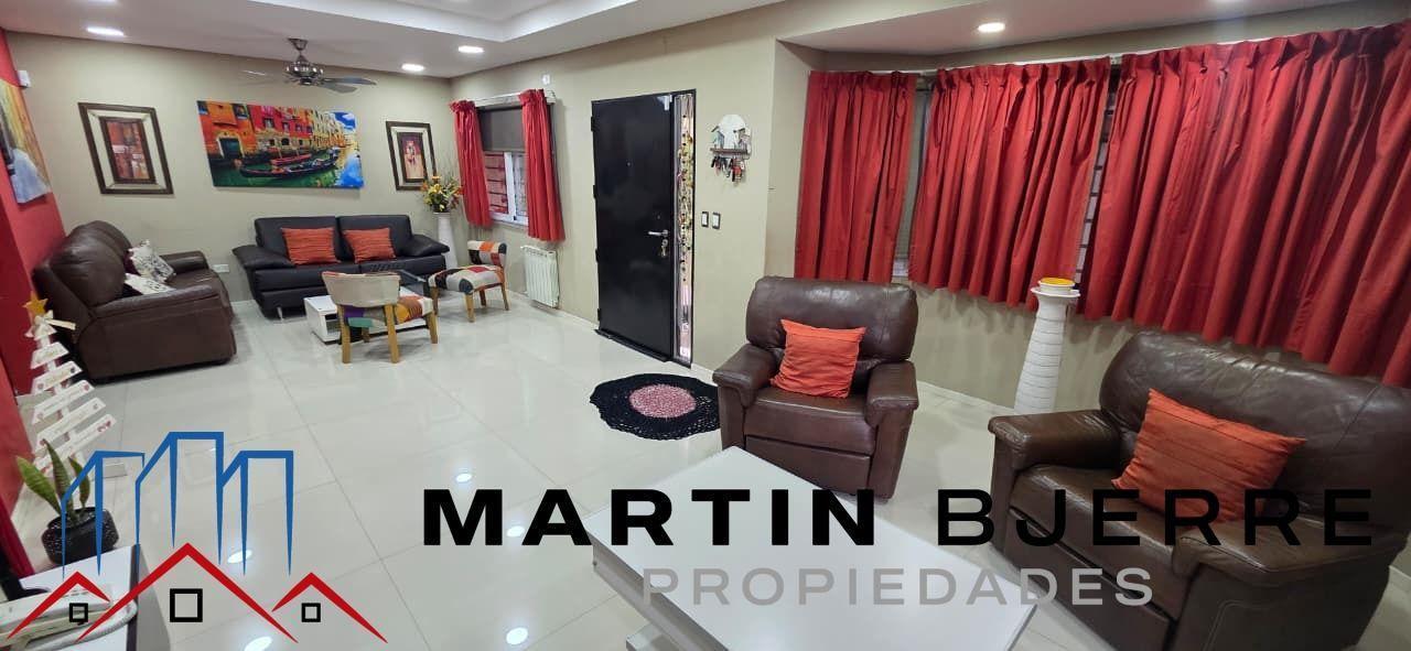 Foto de VENTA DE CASA 5 AMBIENTES EN CIUDAD EVITA, LA MATANZA, imagen 1