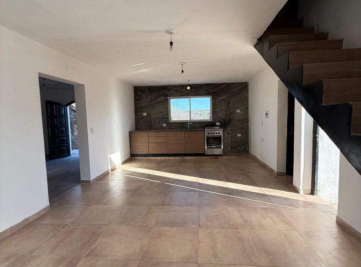 DUPLEX EN ALQUILER 1 DORMITORIO – El Manzano AGUA DE ORO 1