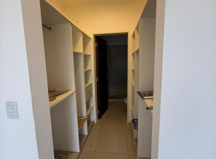 CASA EN ALQUILER - JUAREZ CELMAN 3
