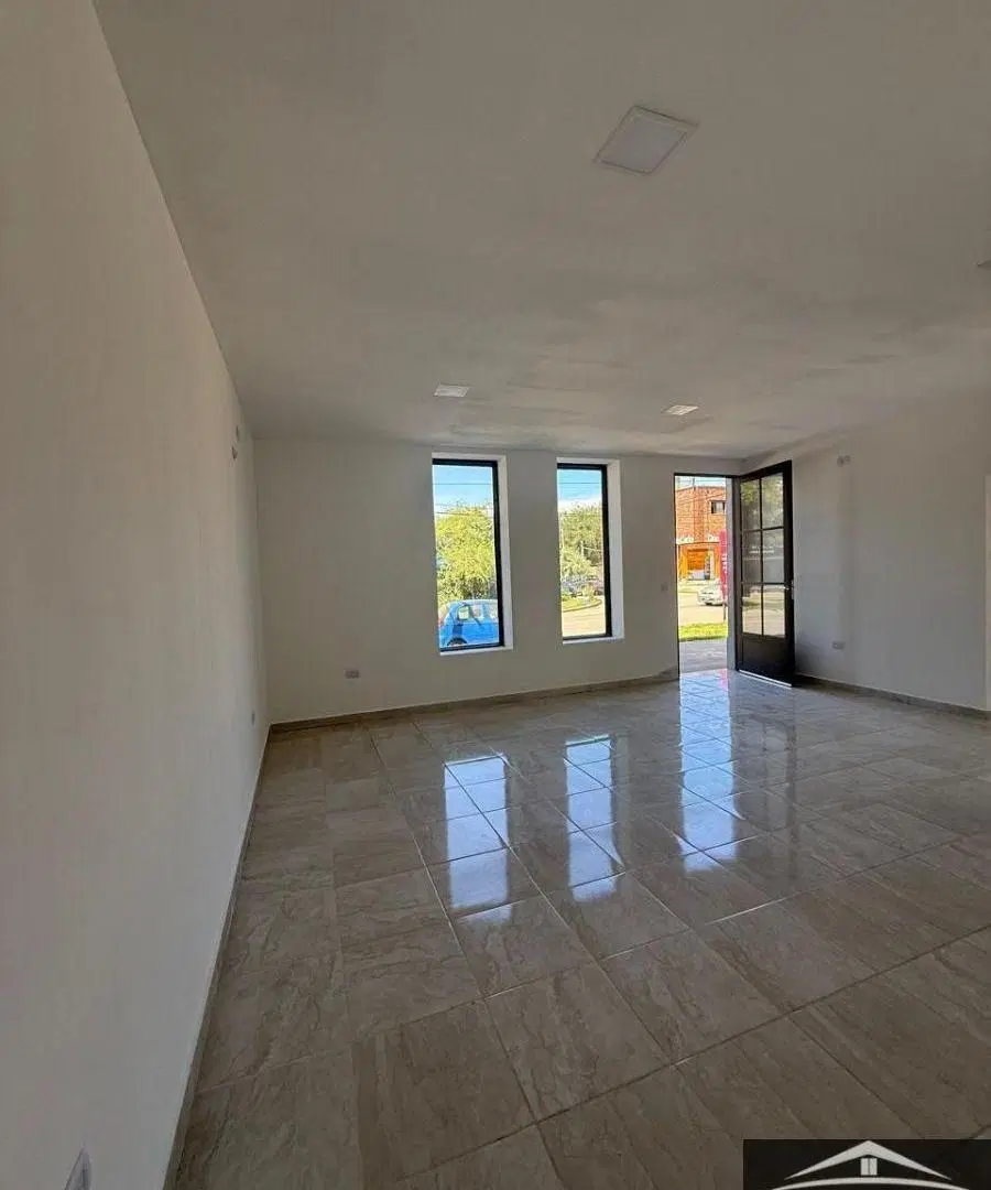 Local comercial en alquiler ubicado en Mendiolaza 3