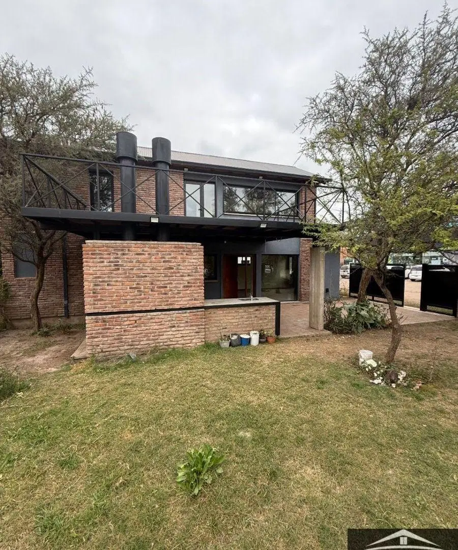 Casa en alquiler c/ cochera en Mendiolaza 4