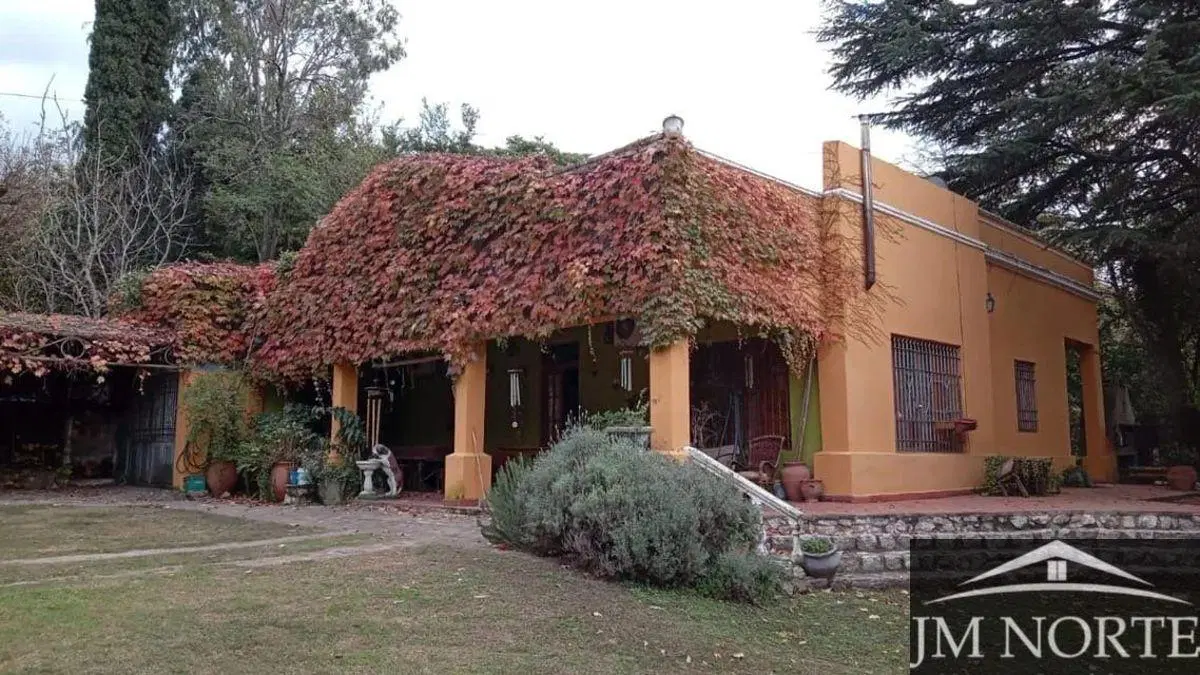 Casa en venta c/ cochera en Salsipuedes 1