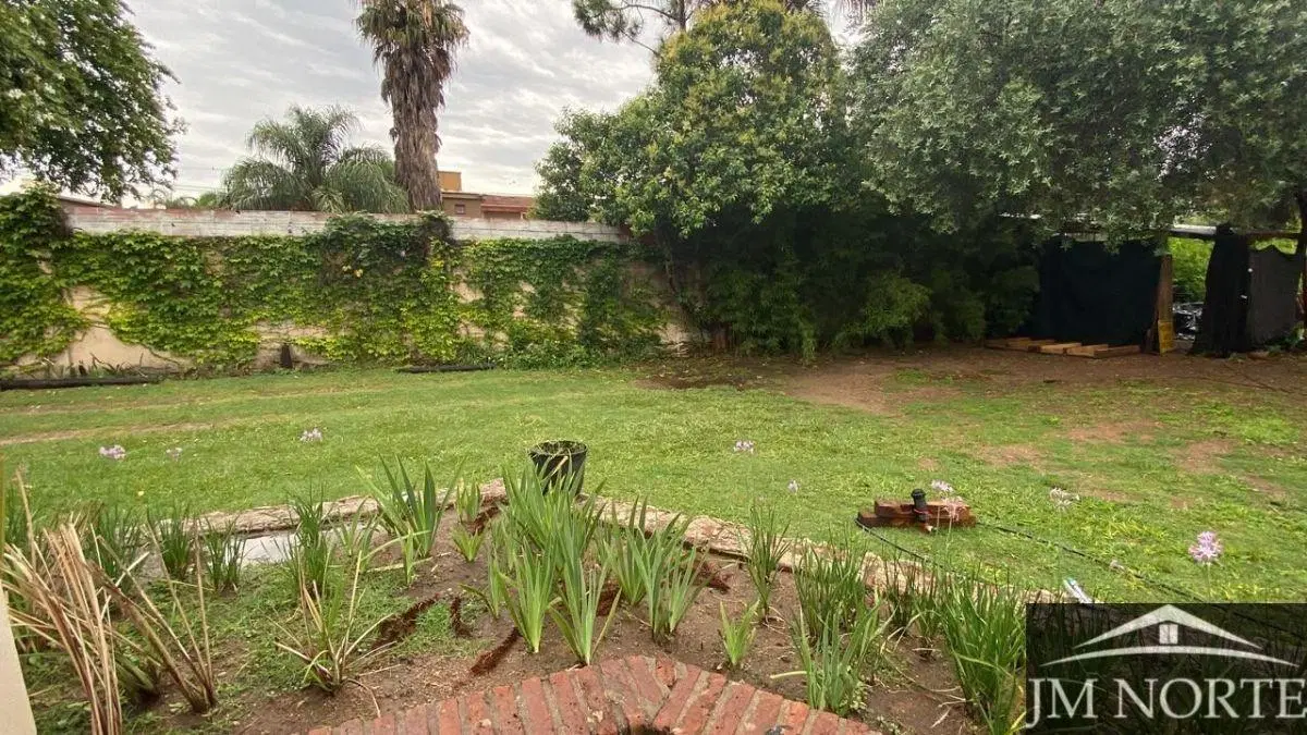 Casa en alquiler c/ cochera en Villa Belgrano 4
