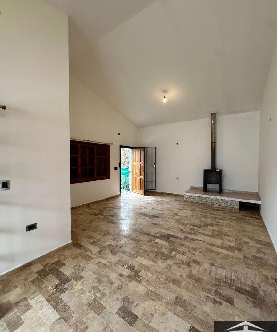Foto de Casa en alquiler c/ cochera en Unquillo, imagen 2