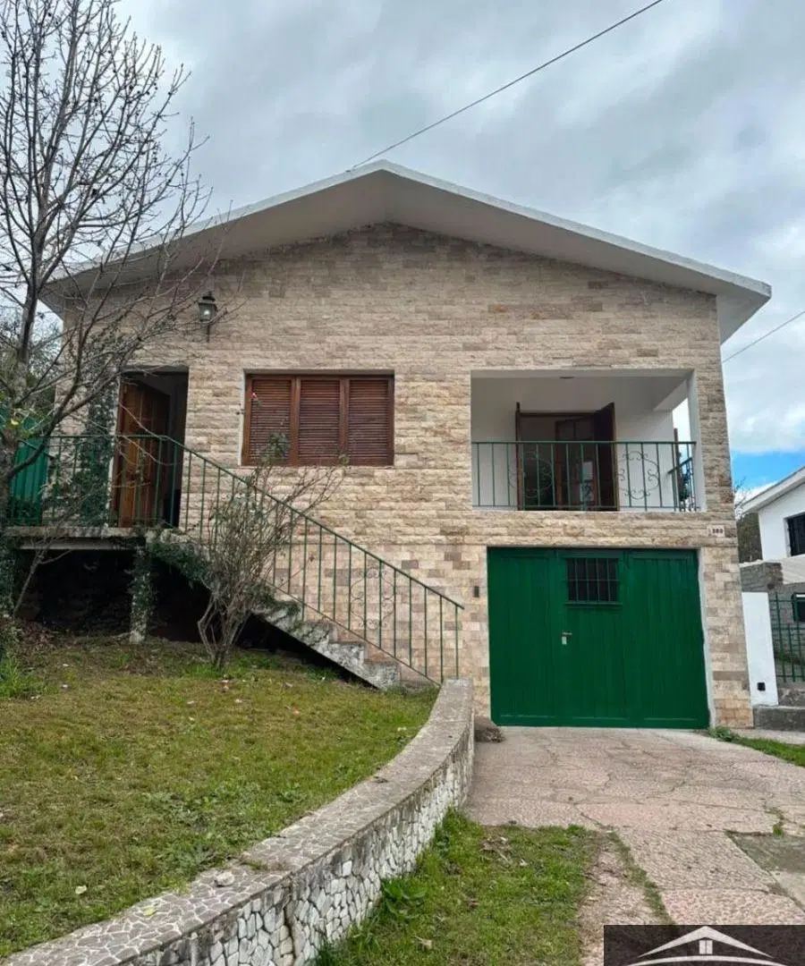 Casa en alquiler c/ cochera en Unquillo 3