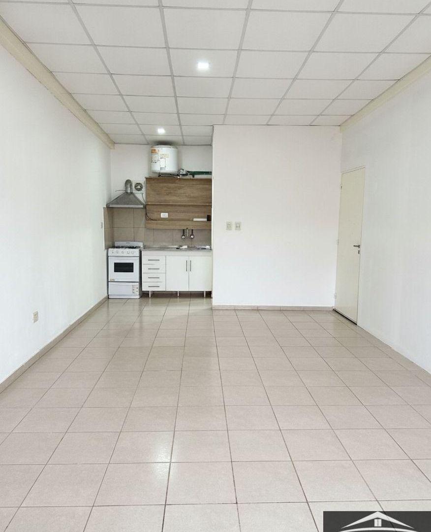 Foto de Departamento en alquiler c/ cochera en Mendiolaza, imagen 3