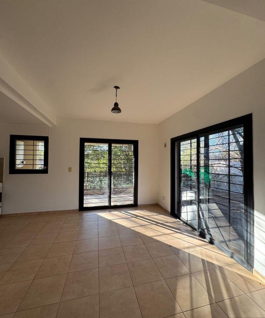 Foto de Duplex en alquiler en Villa Allende, imagen 4