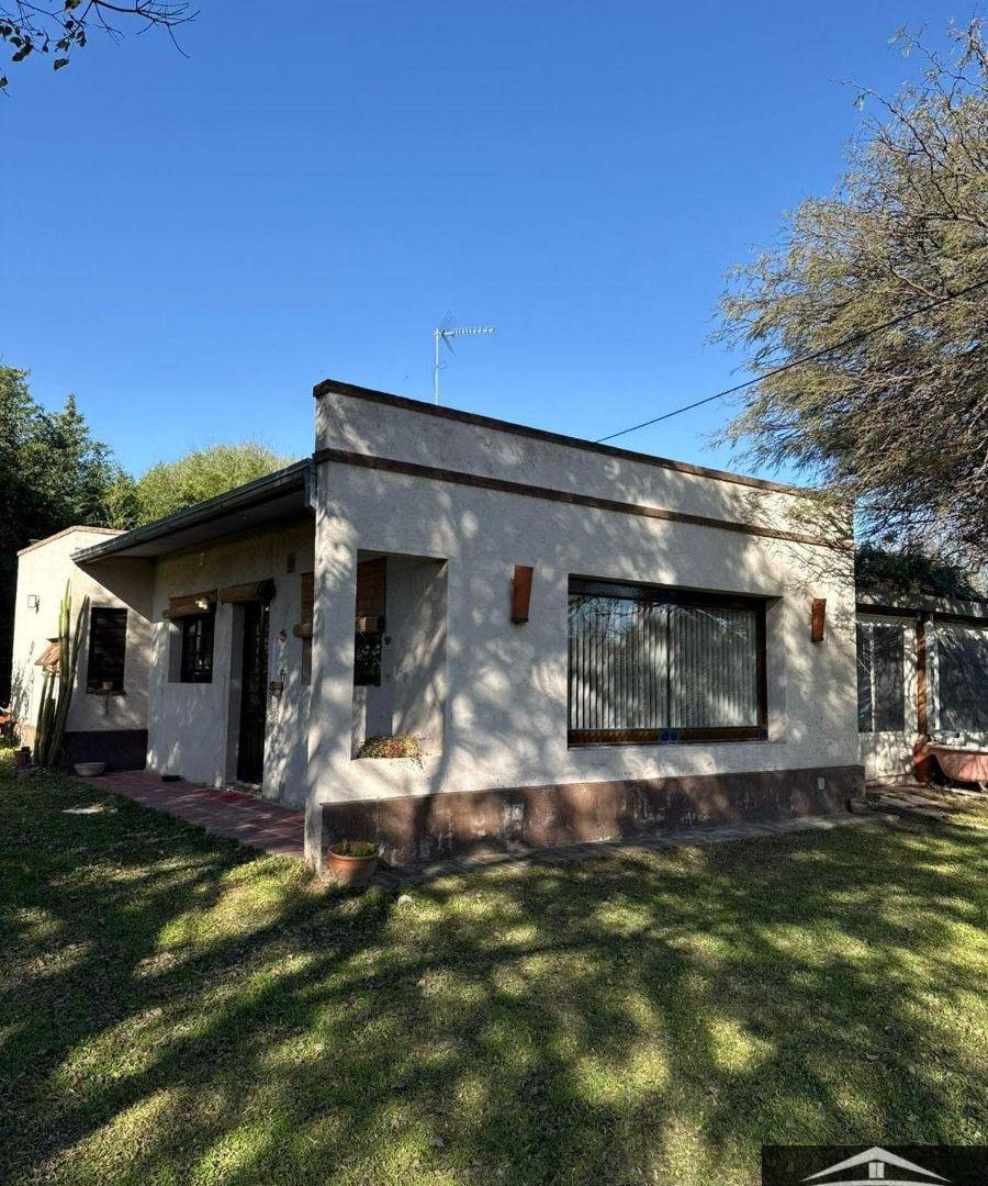 Foto de Casa en venta tres dormitorios y pileta en Mendiolaza, imagen 1