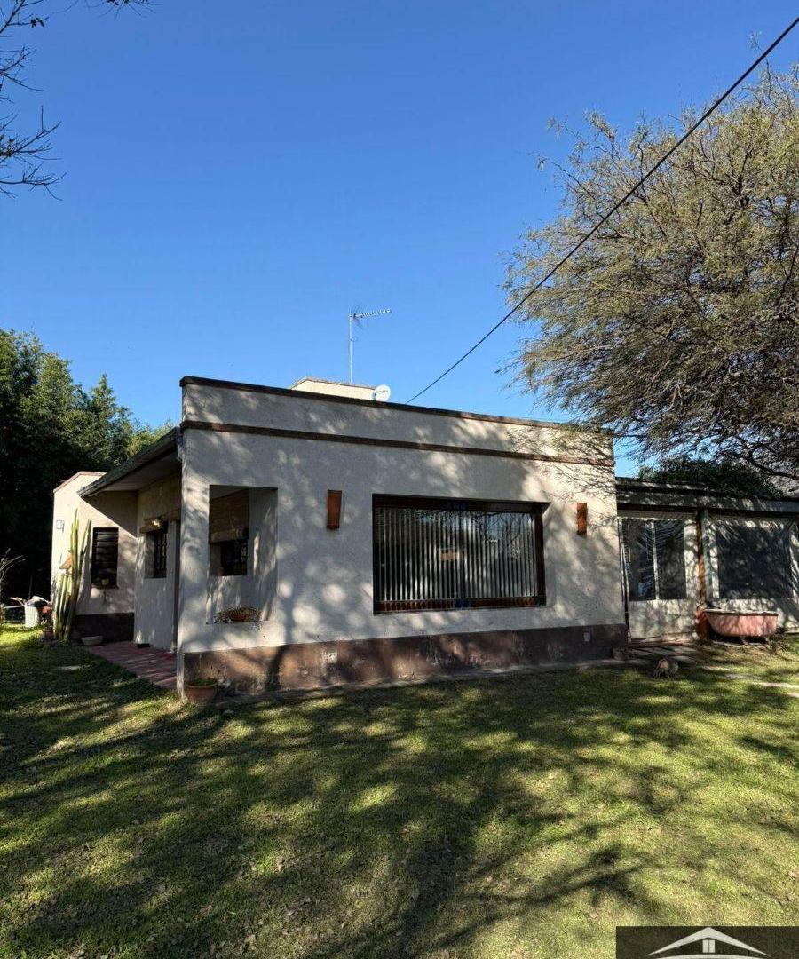 Foto de Casa en venta tres dormitorios y pileta en Mendiolaza, imagen 4