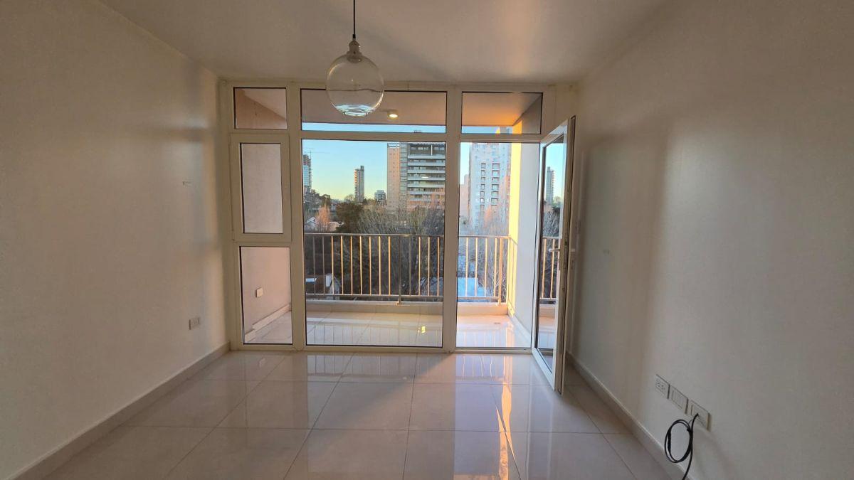 Foto de Departamento de 100 m² con 2 habitaciones en alquiler en Centro Este, imagen 4