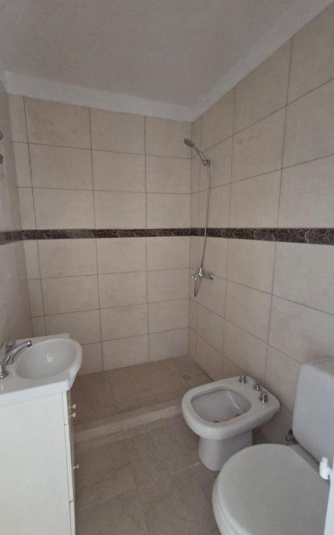 Foto de Dpx de 90 m² con 3 dormitorios en venta en Centro Este, imagen 2